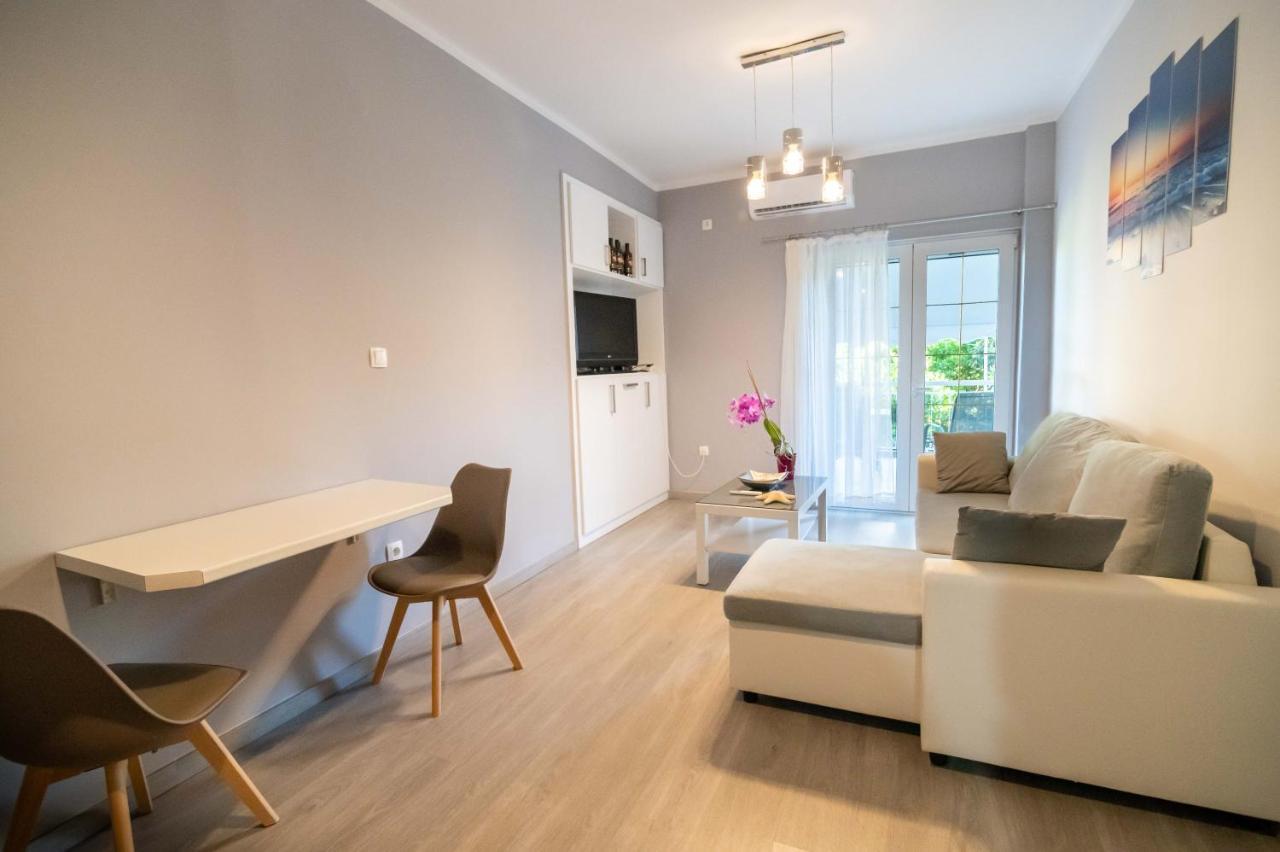 Lux Apartment Превеза Экстерьер фото